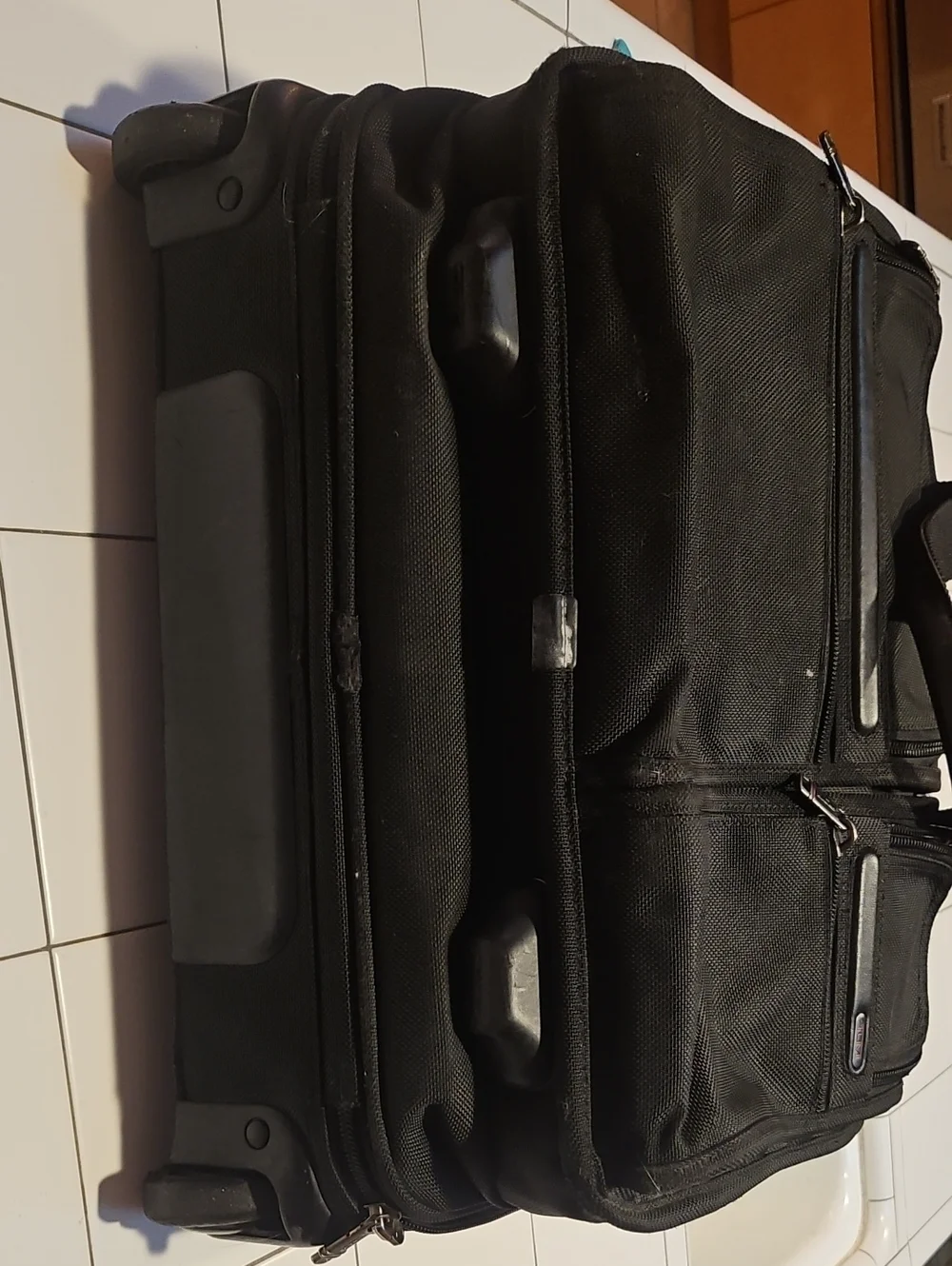 Tumi Black Travel & Laptop Duffle Bag - 2-in-1 Carry